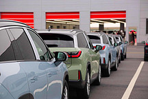 蔚来4月交付3155台同比猛增181%，理应更高？秦力洪说受限于短期产能了