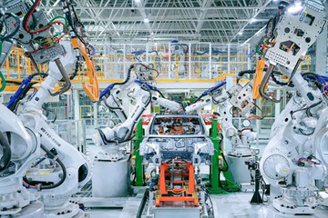 小鹏汽车生产资质落定，P7将在肇庆工厂自主制造