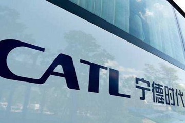 宁德时代曾毓群：电动化可节省能源费用