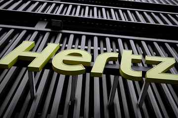 大象倒地：百年汽车出行巨头破产