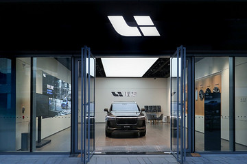 5年花了70亿，“抠门”的李想把钱花哪儿了？