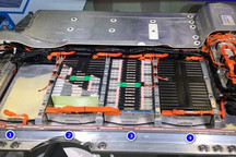 首发 | 实拍解析BMW iX3模组与PACK系统设计