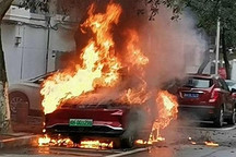 威马上市前夜：8天烧两台，是