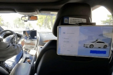 Robotaxi跨洋對(duì)決，百度Apollo Go正面迎戰(zhàn)Waymo One