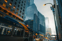 自动驾驶狂飙突进，是巨头们最后一战？