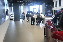 单店销量翻数倍！特斯拉又卖爆了