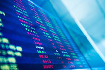 全球汽车厂商市值榜：特斯拉远超丰田，比亚迪超奔驰，蔚来排第七