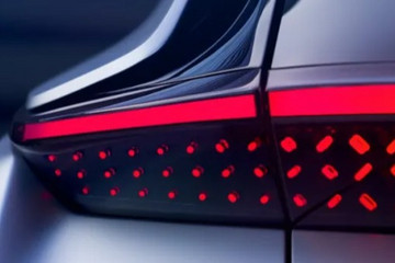 贾跃亭凭借法拉第未来重入战局，特斯拉、蔚来谁受影响大？