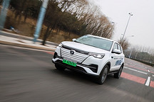 北京首位长安CS55纯电版车主：开2万公里后，觉得买对了