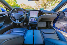 此刻的特斯拉最应该做什么？