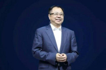 李峰正式加盟華人運(yùn)通任聯(lián)席總裁