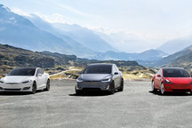 “围剿”背后的真相  年轻高知群体为什么偏爱特斯拉？