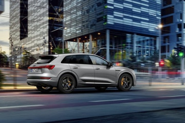 奥迪e-tron新增S line black edition 海外起售价约62.29万元