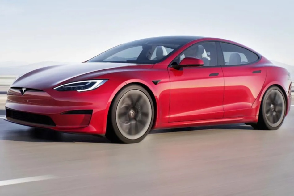 特斯拉Model S Plaid交付前夜涨价1万美元