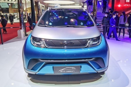 比亚迪EA1内饰曝光，基于e平台3.0打造，更具科技感