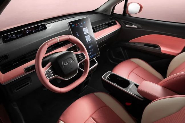 售7.29万起，有了哪吒V风火轮，还要啥自行车？