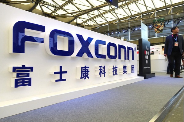 苹果汽车要来了？富士康疯狂扩张电动汽车业背后