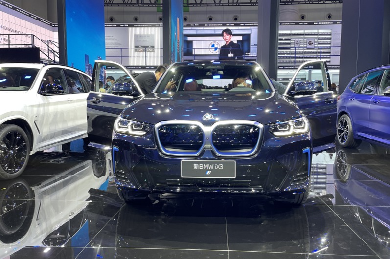 宝马新款iX3正式亮相，实现远程OTA