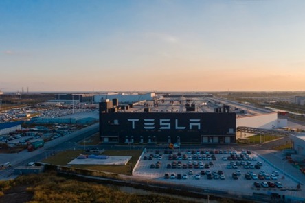 特斯拉8月销量首破4万，前8个月销量已超去年全年总销量