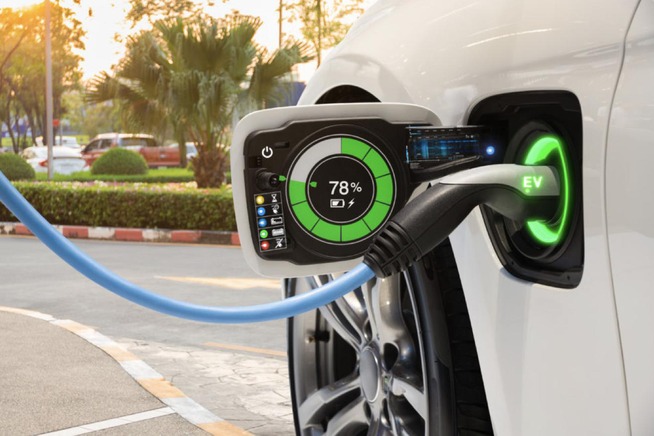 中质协：新能源汽车满意度首次与燃油车持平 服务优势明显