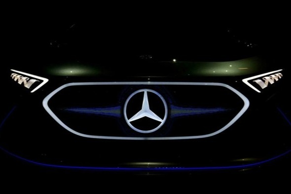 奔驰宣布使用磷酸铁锂电池！