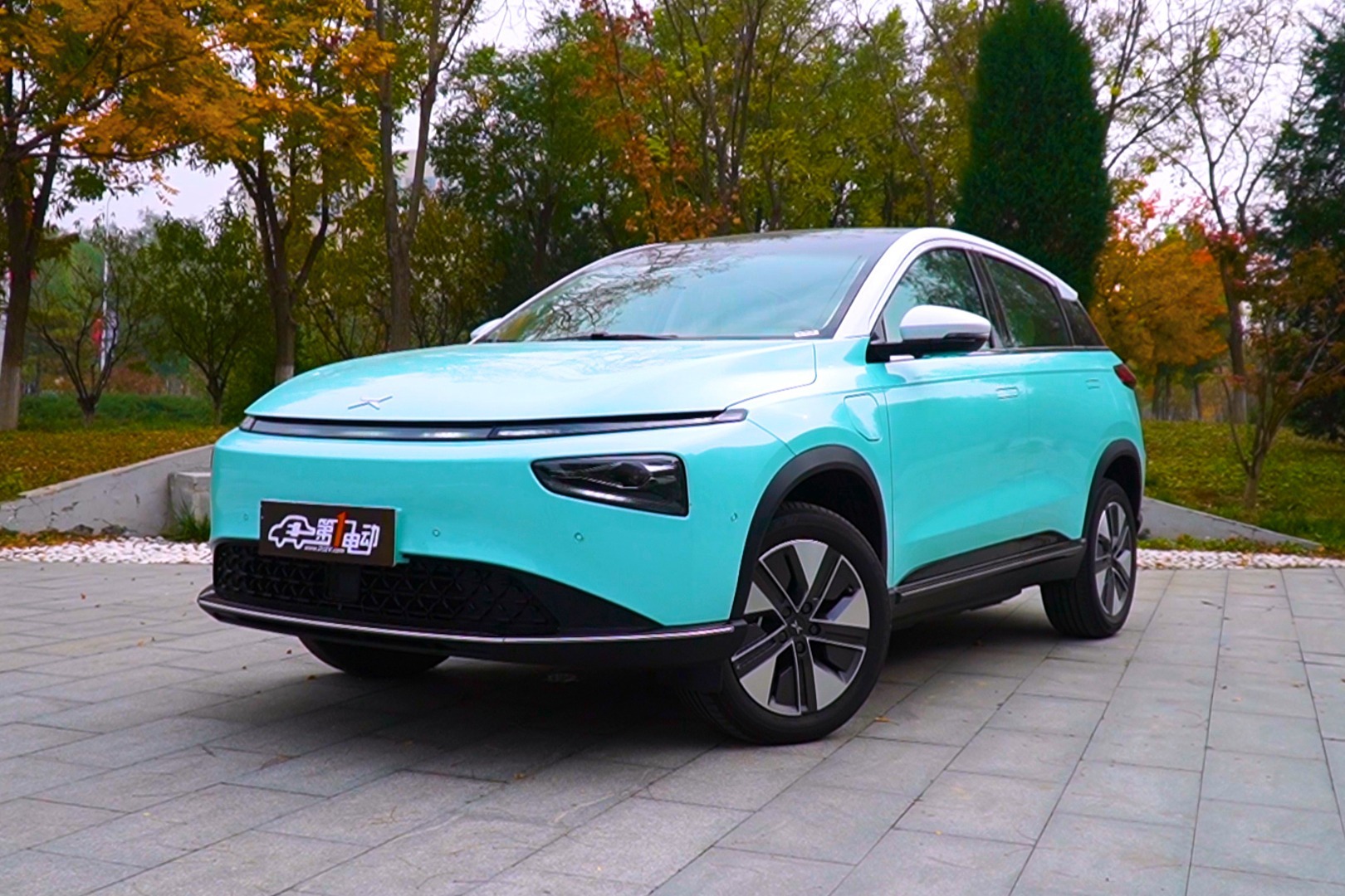 来看看小鹏G3i有什么特别的本领