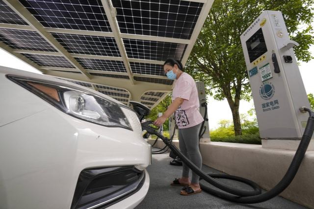 上海促进汽车消费补贴实施细则：购买纯电动车补贴1万元