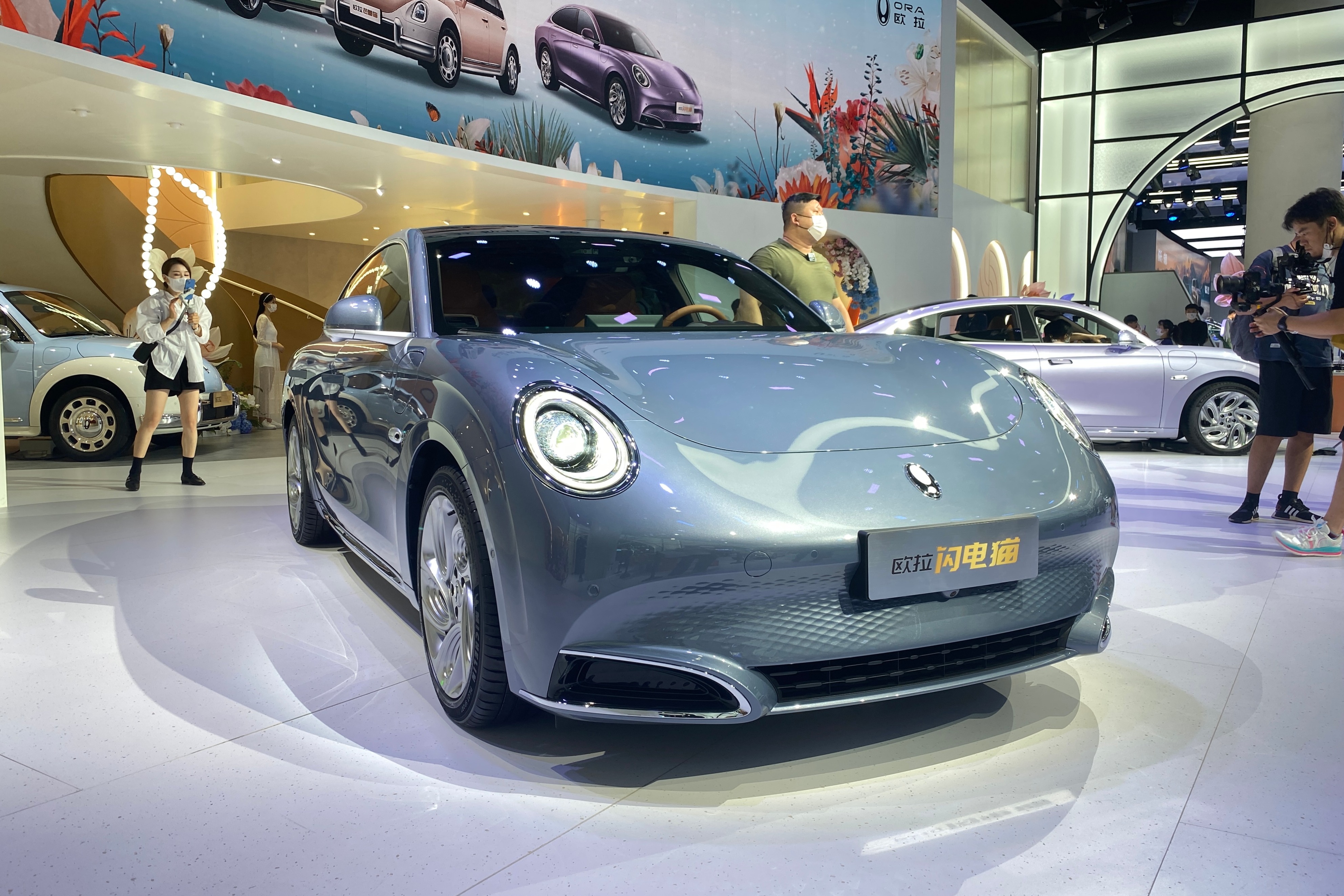 更加时尚、大气！欧拉闪电猫碧玺灰亮相2022成都车展