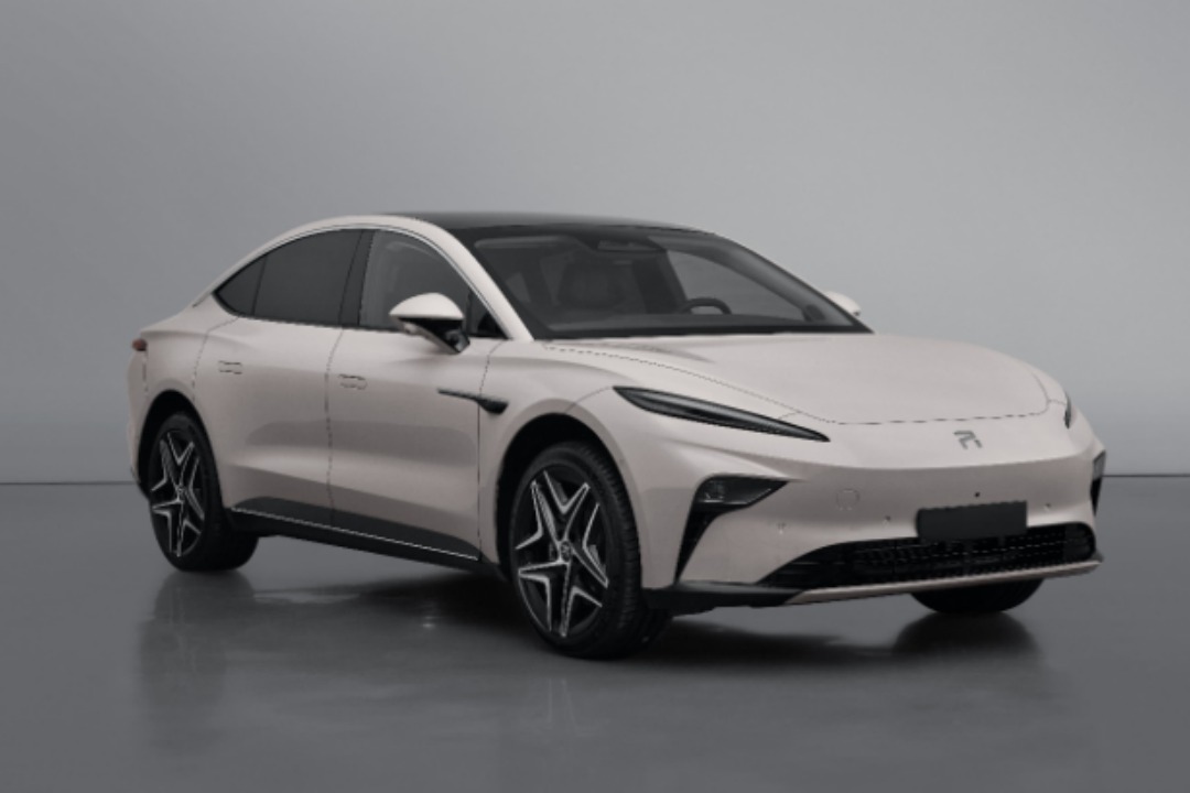 飞凡F7公告图曝光 车长五米搅局中大型轿车市场