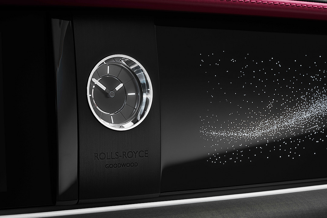 16_SPECTRE UNVEILED – THE FIRST FULLY-ELECTRIC ROLLS-ROYCE_CLOCK.jpg
