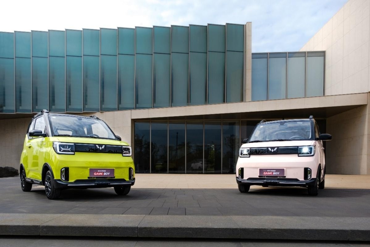 五菱宏光MINIEV GAMEBOY青柠苏打&落樱缤纷火爆交车