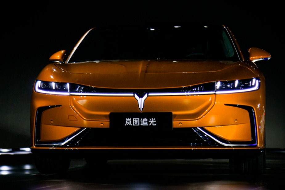 对标蔚来ET7、杀入BBA腹地，岚图追光有多少赢面？