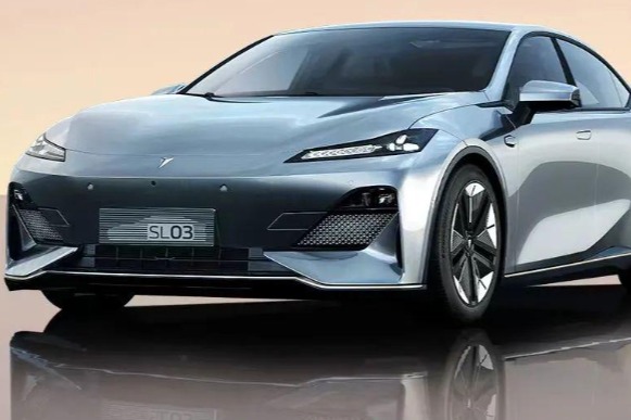 2.2万元现金补贴 长安深蓝SL03起售价来到14.99万元