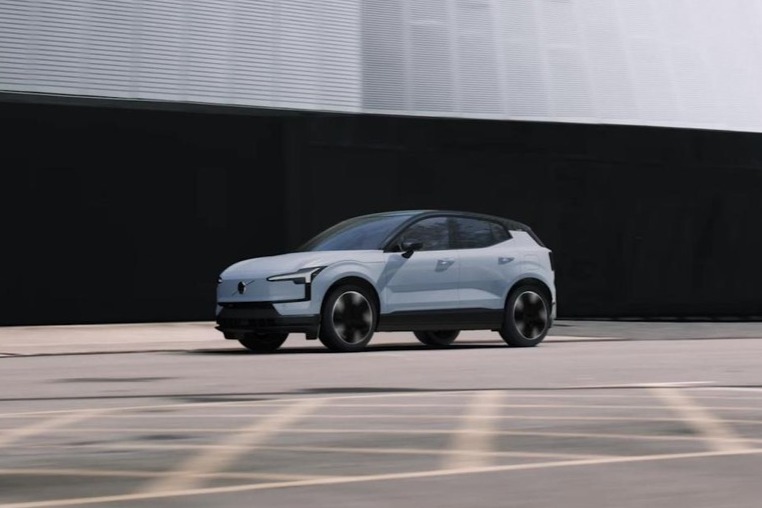 沃尔沃全新小型纯电SUV EX30开启全球首秀