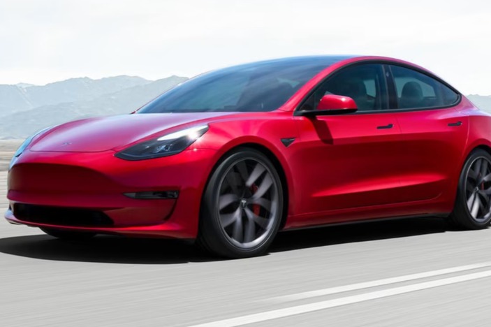 特斯拉Model 3限时补贴8000元