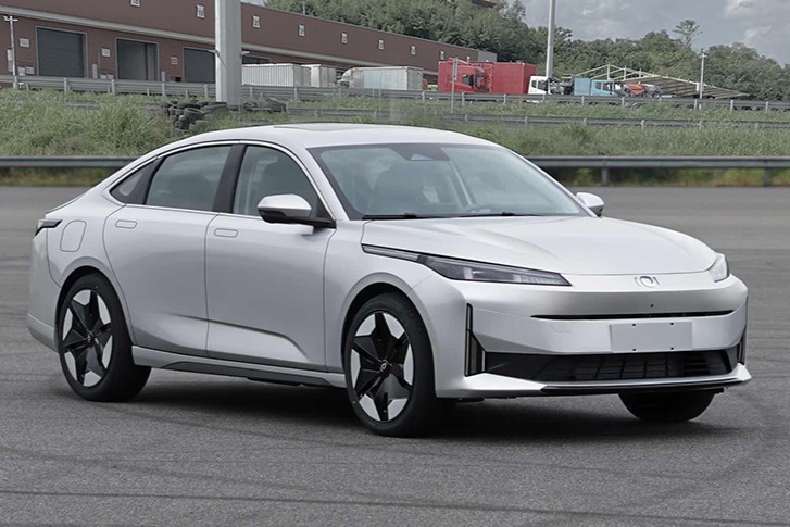 逸达插混版？长安启源A05插电混动版申报图曝光 