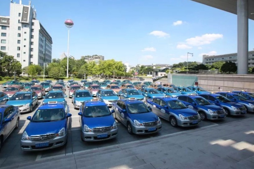 8月18日起 杭州市区居民乘坐燃油出租车需付1元附加费