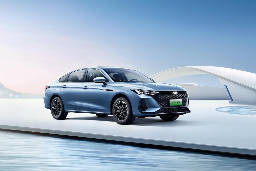 综合续航超1400km,奇瑞风云A8 127长续航版预售价13万元起