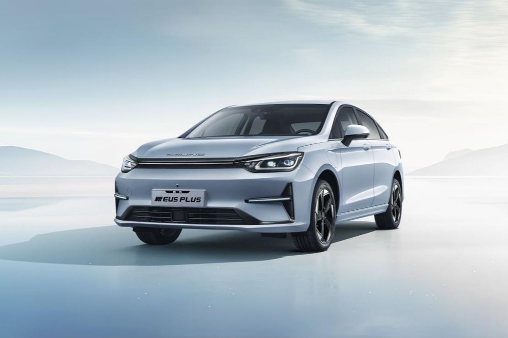 冰雪季节，小土豆们勇闯哈尔滨优选新EU5 PLUS