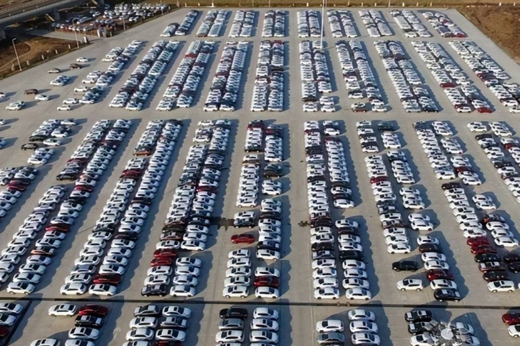 中國汽車庫存量榜：八大品牌庫存超5000輛，比亞迪3.5萬輛遙遙領(lǐng)先 