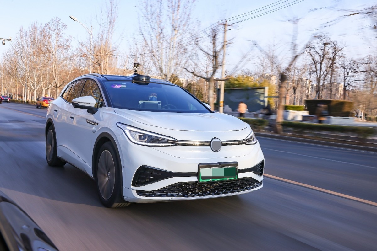 智驾黑科技加持，地平线HSD拟人表现通行北京繁忙城区