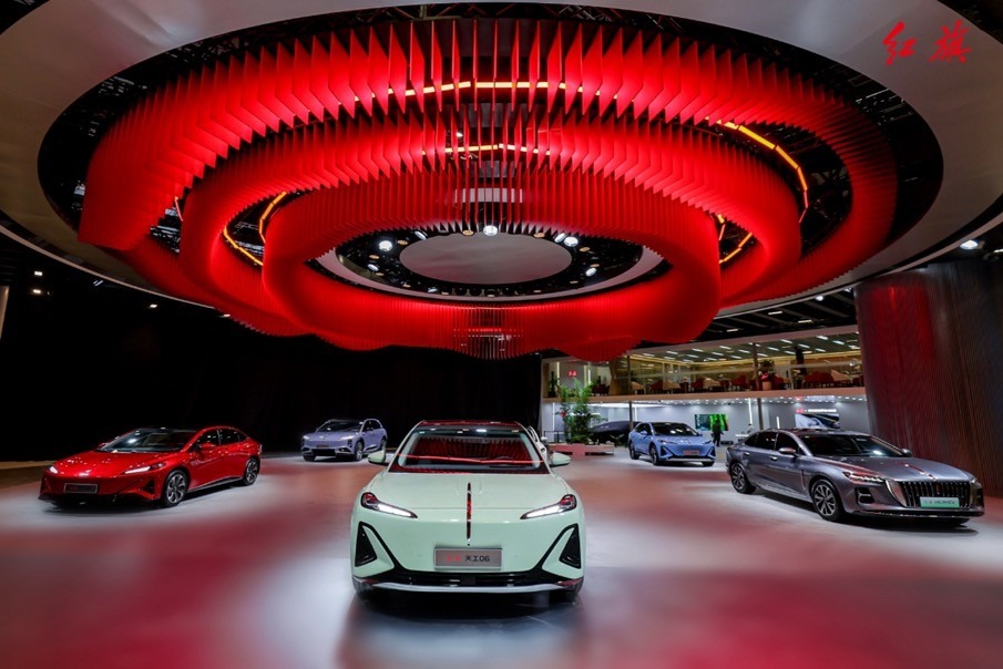 3款全球首秀，2款新车上市 红旗品牌全新产品阵容亮相上海车展