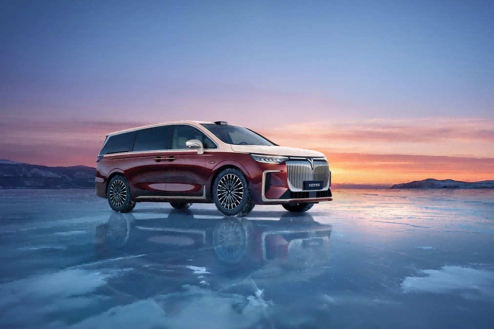 11月9027台！15万车主表示：40万我选择岚图梦想家