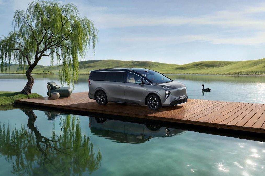 全球MPV首搭900V 6C超快充，至境世家纯电版上市