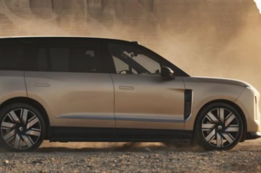 “9系”三强争霸，蔚来ES9能卖爆吗？