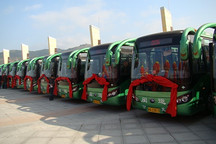 2025年，杭州大街上跑的公交車將全是新能源車