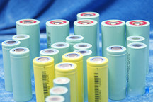 车企纷纷加码新能源，首个动力电池回收国标欲破回收“窘境”