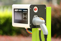 曙光股份：子公司丹东黄海汽车收到新能源车相关政府补贴9000万元