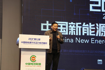 中国工程院吴锋：提升能量密度时，如何降低成本/保证安全