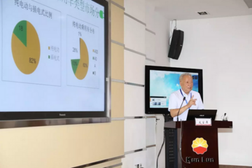 王秉刚：“四点”看清电动汽车 百公里能耗是拿积分关键